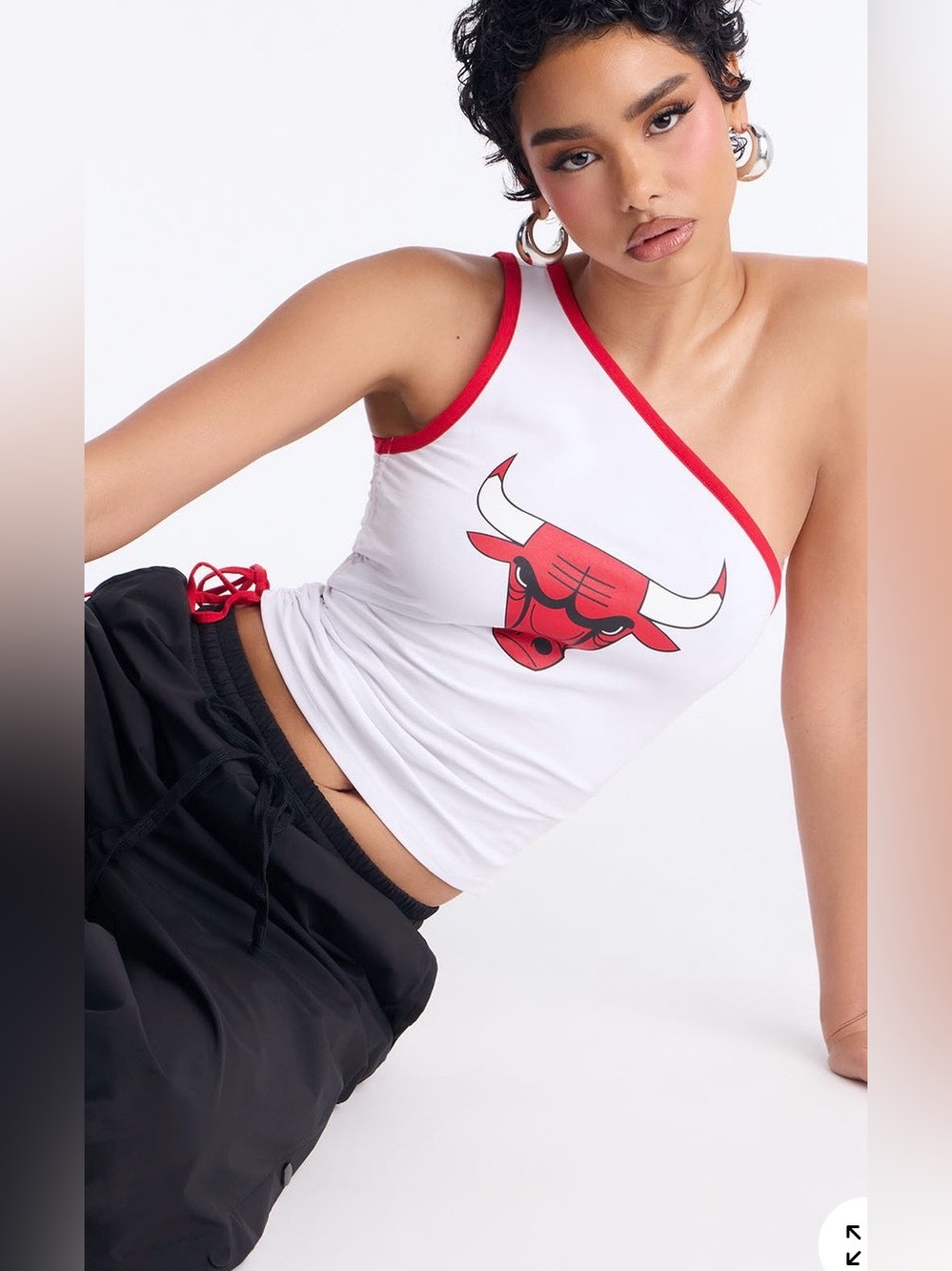 NWT NBA One-Shoulder White and red Chicago bulls graphic Tank Top size XL